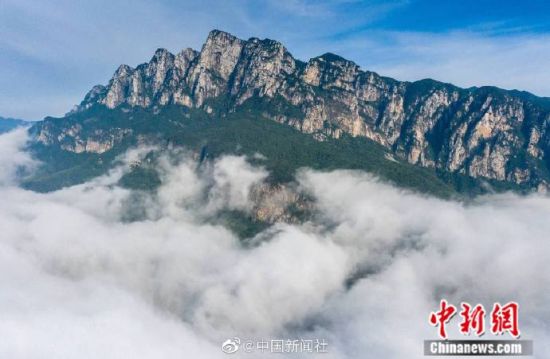 美!江西庐山五老峰现云海景观