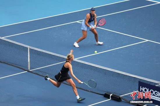 图为比赛现场。中新社记者 刘占昆 摄 图为比赛现场。中新社记者 刘占昆 摄