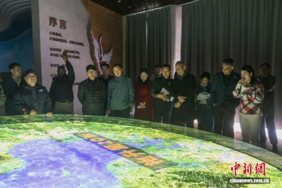 ͼΪα۶ʪغͺĲιۣ˽۶ĵֲԴرչ 