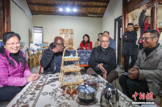 ͼΪα߽´죨һУһߺȲһ߽  