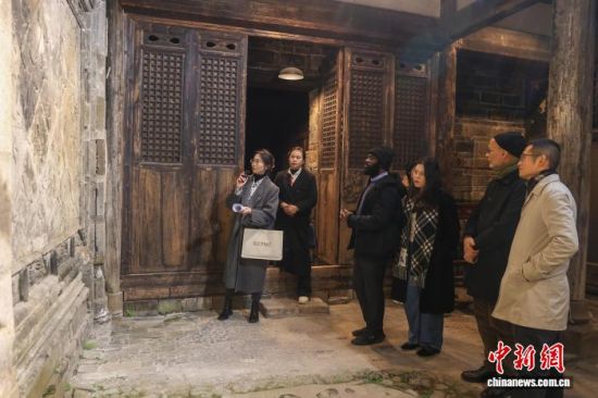 ͼΪαӹŴһŽ˽ձϵשڻ  㡡