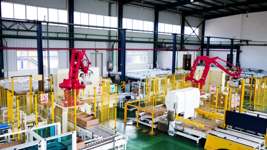 星火有机硅下游产品自动化包装线。 卢园林 摄 星火有机硅下游产品自动化包装线。 卢园林 摄