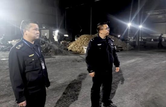 ͼΪִ����Ա�����ֳ���ʵ�����ķǷ�ұ��֤�ݵȡ�