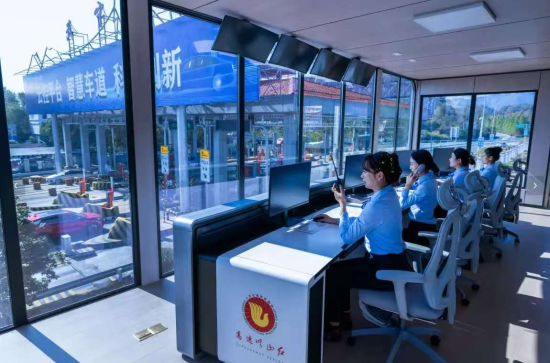 һ����վ����Զ����ƽ̨