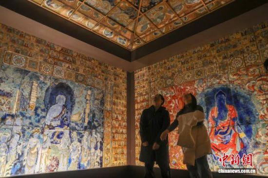 12��27�գ������ϲ�������ʡ�����ݡ�˿·�����������й�������ɫ��Ķػ͡���չ�Ĵɿߡ��ػ�ӡ�������ι��߹ۿ������������ ������ ��