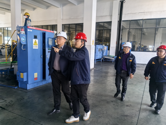 ��ǿ���ֳ��ں�è���׿Ƽ�ָ����ȫ��������