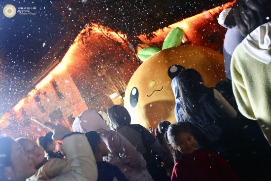 �᳡Ϸ��С��2��������ѩ��ƹ�Ѳ��ҹ�������� ��