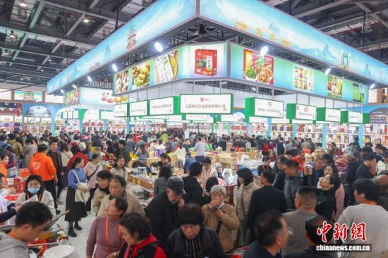 1��16�գ����߽콭������̬۶��������ɫũ��Ʒ�����ײ��������ϲ���Ļ�������� ��.jpg