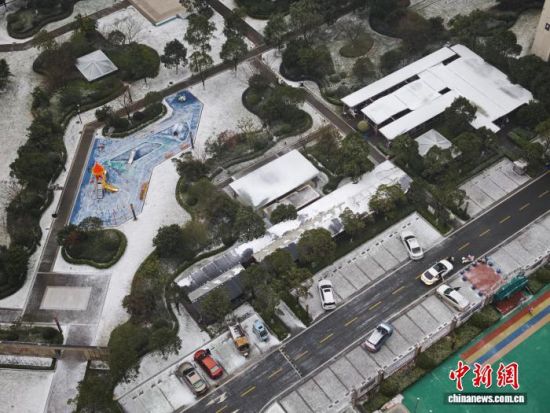 1月20日,江西省九江市柴桑区迎来降雪。吴宝冰 摄.jpeg 1月20日,江西省九江市柴桑区迎来降雪。吴宝冰 摄.jpeg