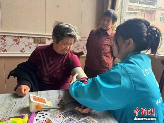 ͼΪ�����ؼ�ͥҽ���뻧��������Ѫѹ���������� ��