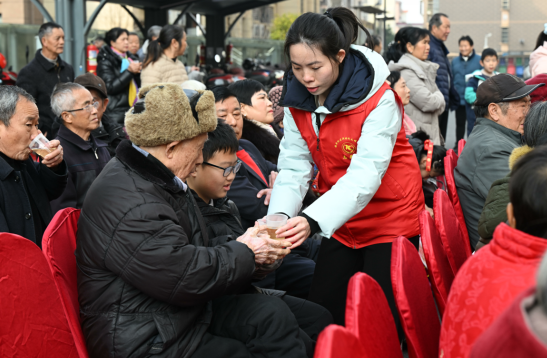 ����־Ը��Ϊ��������ů�Ľ��衣���G/��