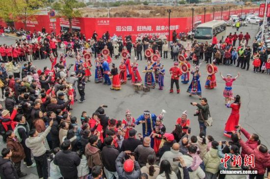 ͼΪ�˹��س��������Ѳ�ζ�������ڻ�����(���˻���Ƭ)��������� ������ ��