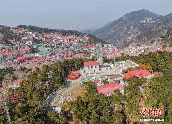 ͼΪ2��12�գ�����®ɽ����վȫò����վӵ�л�׼����۲�վ���������鳡����ʩ���������������ڶ��Ƚ��Զ����豸��Ϊ��ϸ������Ԥ������������ṩ�˼���֧�š������˻���Ƭ����������� ������ ��