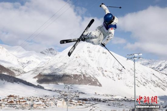 ����ʱ��2��22�գ�2026������-�ƶ����ɶ��»�����ʽ��ѩŮ��U�ͳ��ؼ��ɾ������������ά��½��У��й�ѡ�ֹȰ�����94.75�ֻ�ý��ơ������������ ���� ��.jpg