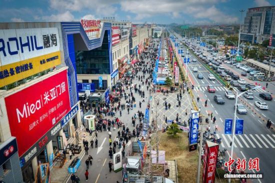 ͼΪ���Ľ���ʡ�ϲ��а������Ŵ���ɫ��ҵС��(����ͼ) ������ί��������ͼ