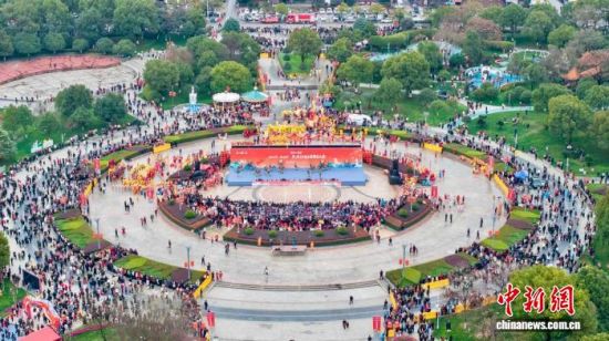 ͼΪ����2026����Ԫ����������ֳ�����ʤ�� ��