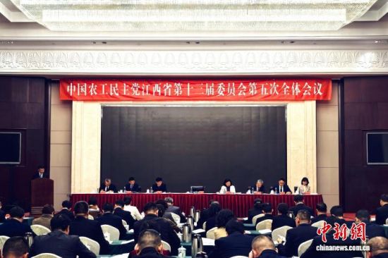 3��15�գ��й�ũ������������ʡ��ʮ����ίԱ������ȫ��������ϲ����С����� ����Ȫ ��