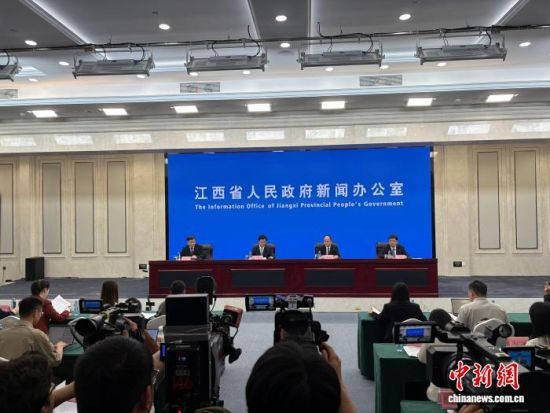 4��11�գ������ȫ���Ķ�������ŷ������ڽ����ϲ��ٿ������Ϻ� ��