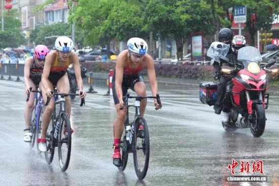 ͼΪ����ѡ����Ů�����������г������С��������� ��