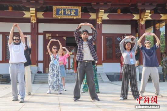 5��28�գ��μ�2026�����조Discover��JiangXi��®ɽ�л�ĺ�����������߽�®ɽ�����Ļ�԰��ѧϰ�˶ν��������� ��