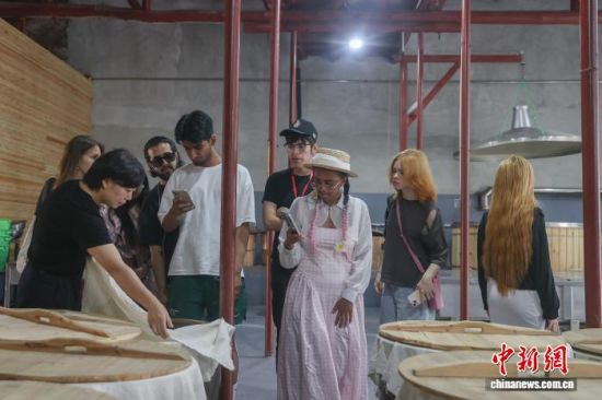 ͼΪ����������족�ڽ���ʡ�Ž����Ϫ�����������СԺ����Ƴ����ڲιۡ������� ��