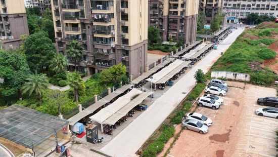翻新亮化后的道路 翻新亮化后的道路