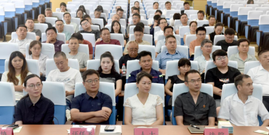 2026年8 月 14 日,在江西景德镇市乐平市开展的“法典护航绿水青山・企业践行绿色担当”专题宣讲活动中,参加活动的单位和人员。 2026年8 月 14 日,在江西景德镇市乐平市开展的“法典护航绿水青山・企业践行绿色担当”专题宣讲活动中,参加活动的单位和人员。