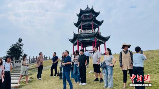 10月13日,“我看南昌新变化”主题参访活动在江西省南昌市举行。刘亮亮 摄 10月13日,“我看南昌新变化”主题参访活动在江西省南昌市举行。刘亮亮 摄