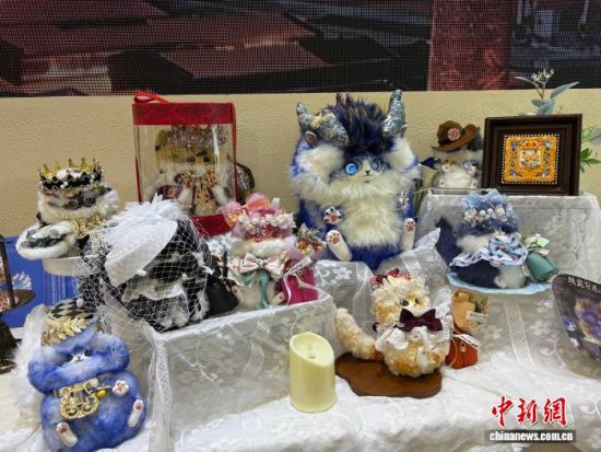 10��18�գ���2026�й�����������մɲ������ϣ�������ë����߽�ϵġ��޴ɡ�����չʾ����������� ���Ϻ� ��