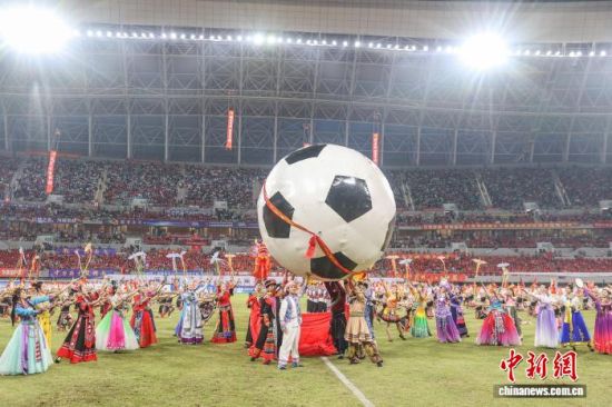 “赣超”决赛现场成“文艺晚会”