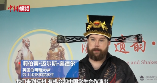 {标题
}