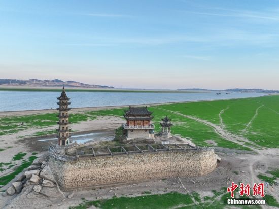 中国最大淡水湖鄱阳湖水位持续走低 已进入低枯水期