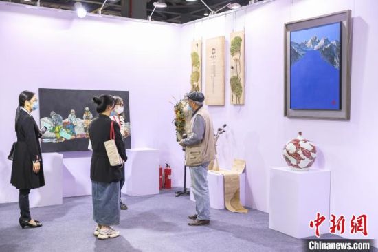 2022全国工艺美术作品展在江西南昌开展