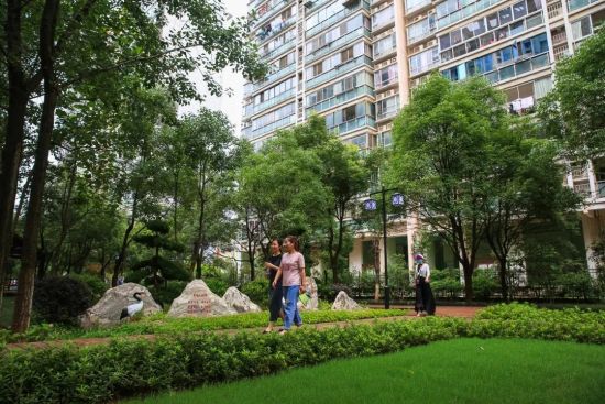 红谷滩普瑞花园"邮票绿地"瑞园