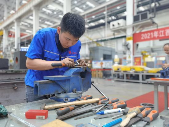 �ڵ��߽�ȫ��ְ��ְҵ���ܴ�������ʡѡ�����ϣ���׼��ʹ��ﱵ�רע�Ĵ�ĥ����