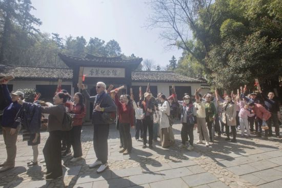 �����˼Ӳ񡤼ҼҲ������Ӳ��������ַǷ����α����οͷ׷�����Ϊ��ͷҤ�����н�� �������Ҥ���ײ�������ͼ