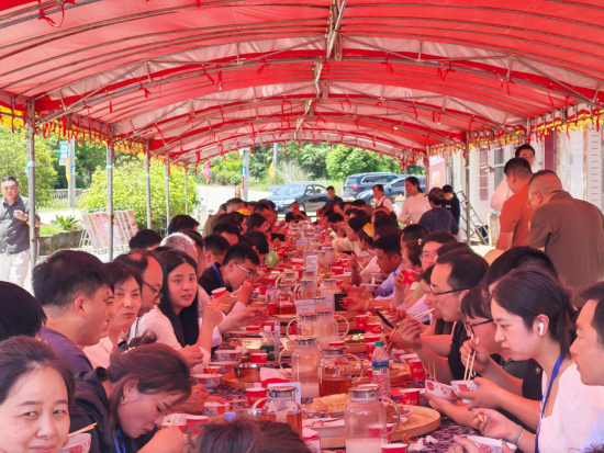 ͼΪ���ζ��ɳ������������ֳ���������ίͳս����ͼ