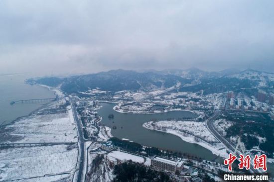 ۶������ѩ��